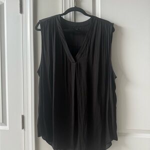 Black Sleeveless V-Neck Top